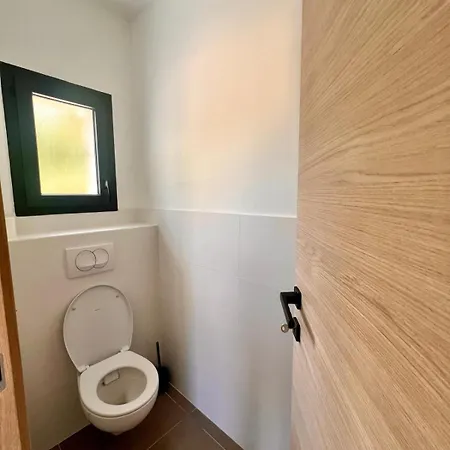 Maison Di Fiori, Location Neuve Avec Piscine בית נופש פורטו-וישיו