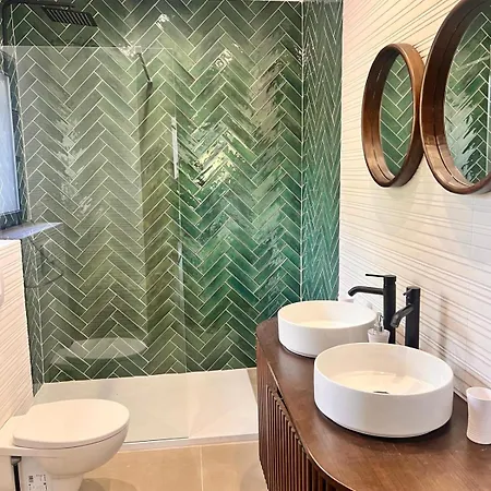 Maison Di Fiori, Location Neuve Avec Piscine בית נופש *