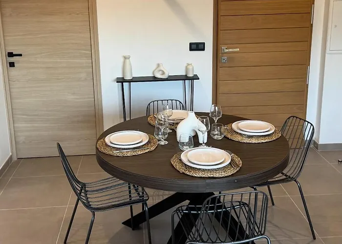 度假居 Maison Di Fiori, Location Neuve Avec Piscine 维琪奥港