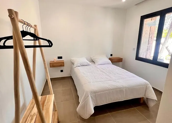 度假居 Maison Di Fiori, Location Neuve Avec Piscine *