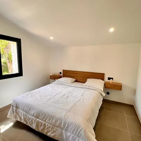 Maison Di Fiori, Location Neuve Avec Piscine 포르토베쉬오