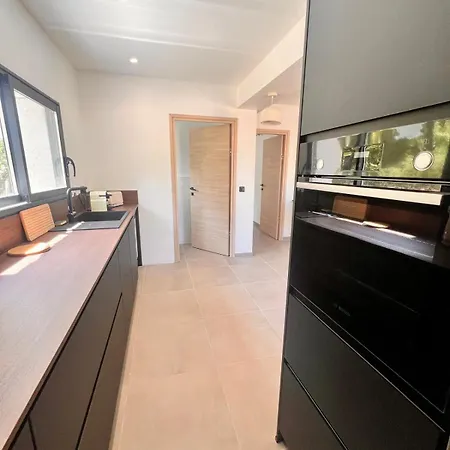 펜션 Maison Di Fiori, Location Neuve Avec Piscine *