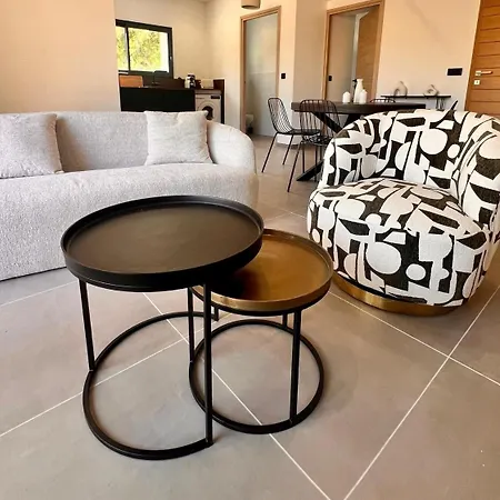 Maison Di Fiori, Location Neuve Avec Piscine *