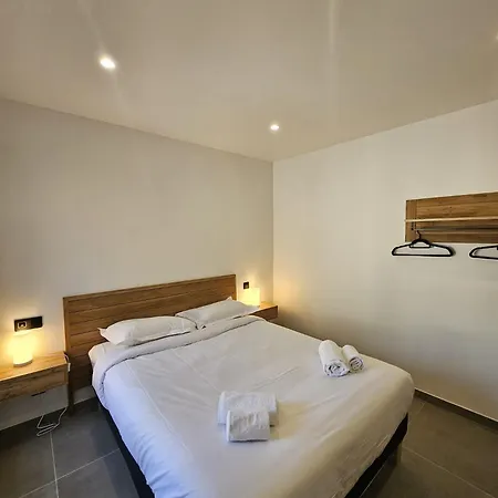 Maison Di Fiori, Location Neuve Avec Piscine * Porto-Vecchio (Corsica)