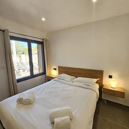 Maison Di Fiori, Location Neuve Avec Piscine 펜션