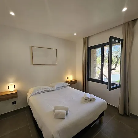 펜션 Maison Di Fiori, Location Neuve Avec Piscine 포르토베쉬오