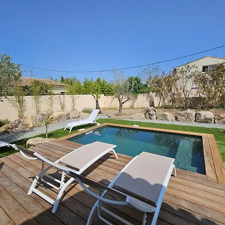 Maison Di Fiori, Location Neuve Avec Piscine 펜션 *