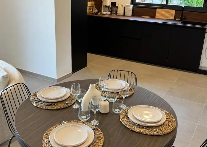 Maison Di Fiori, Location Neuve Avec Piscine Porto Vecchio