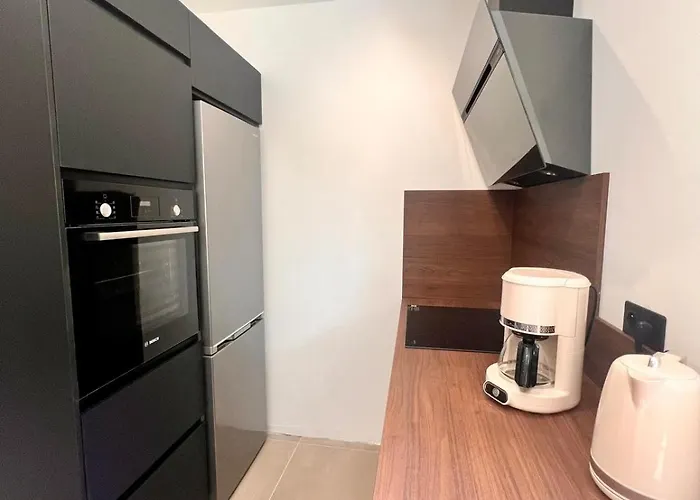 Maison Di Fiori, Location Neuve Avec Piscine Vakantiehuis