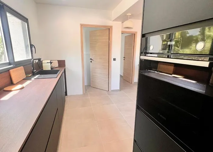 Vakantiehuis Maison Di Fiori, Location Neuve Avec Piscine *