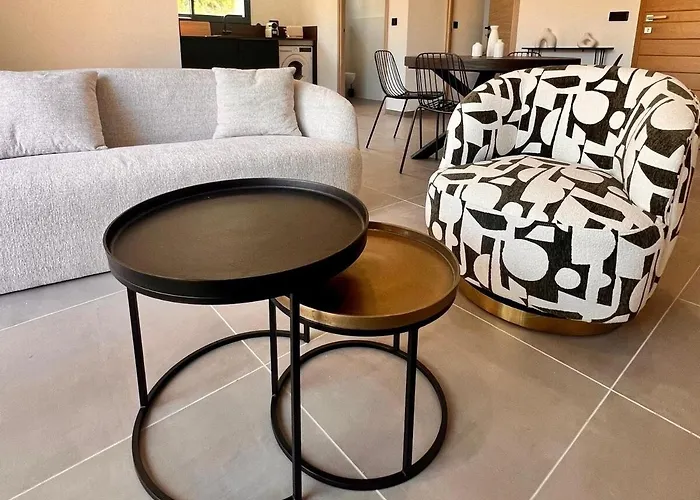 Maison Di Fiori, Location Neuve Avec Piscine *