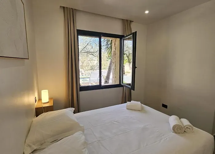 Vakantiehuis Maison Di Fiori, Location Neuve Avec Piscine Porto-Vecchio (Corsica)