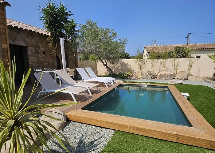 Сasa de vacaciones Maison Di Fiori, Location Neuve Avec Piscine