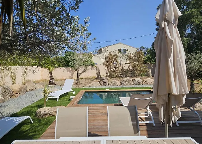 Maison Di Fiori, Location Neuve Avec Piscine Vakantiehuis *